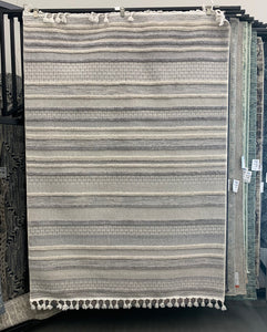 Grey Cream Textured Stripe Rug Size: 5'3" x 7'